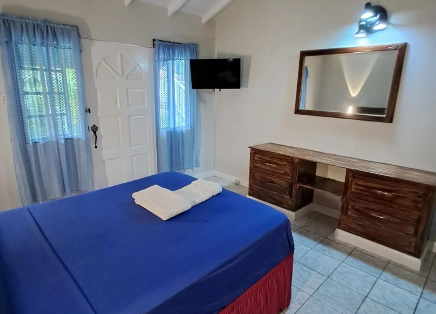 Mom'S Place Negril Hotel