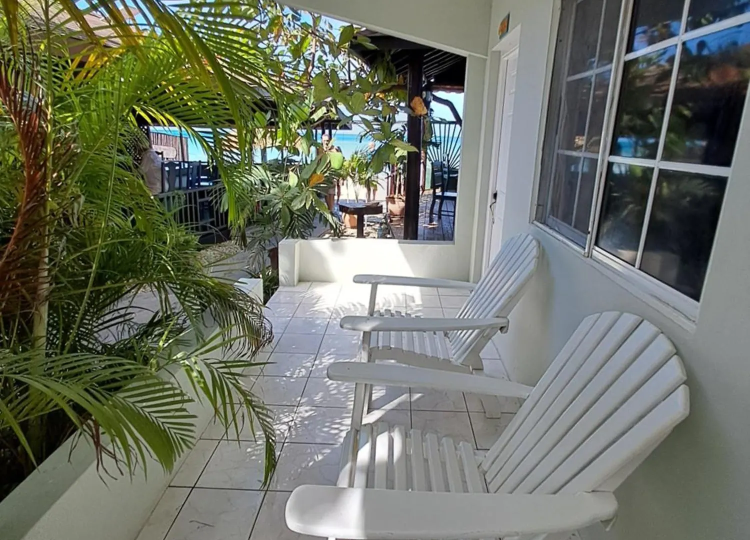 Mom'S Place Negril