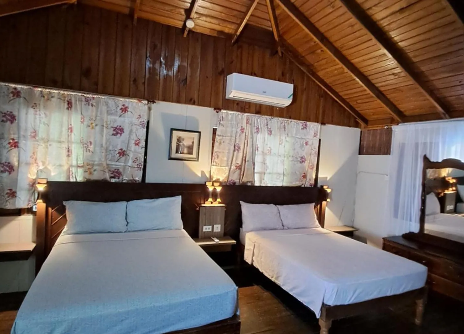 Mom'S Place Negril Hotel