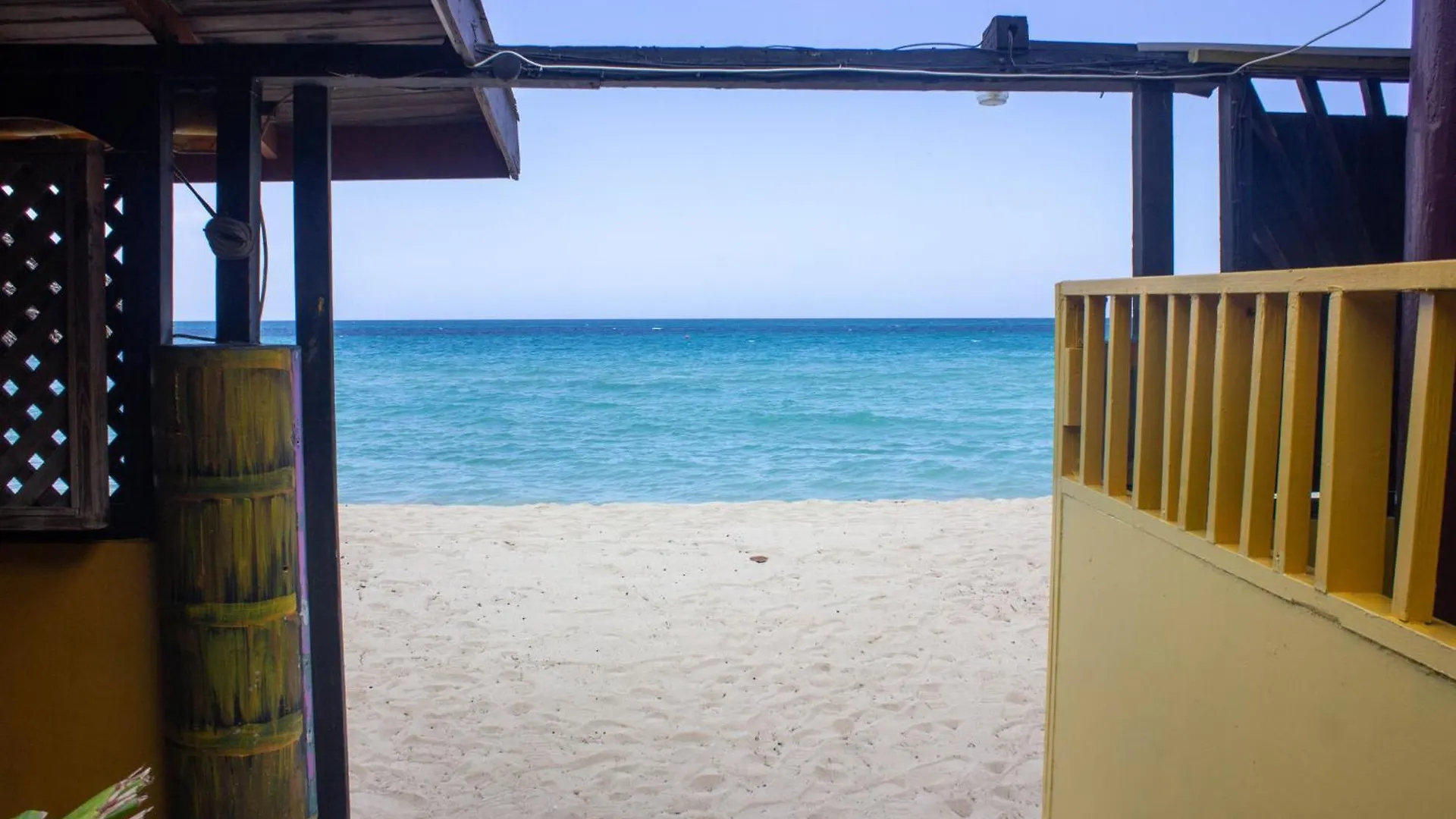 Mom'S Place Negril Jamaica