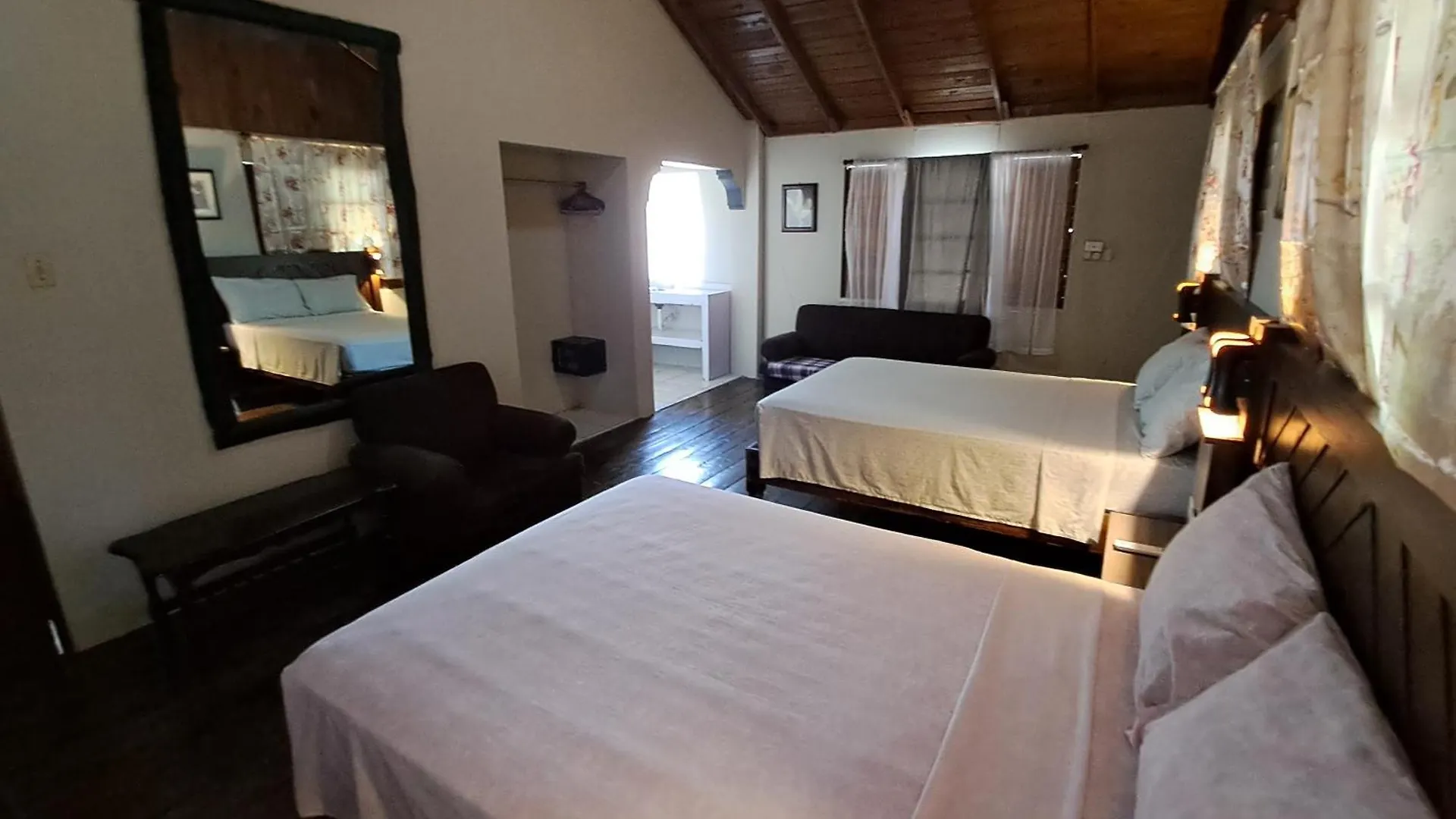 Hotel Mom'S Place Negril