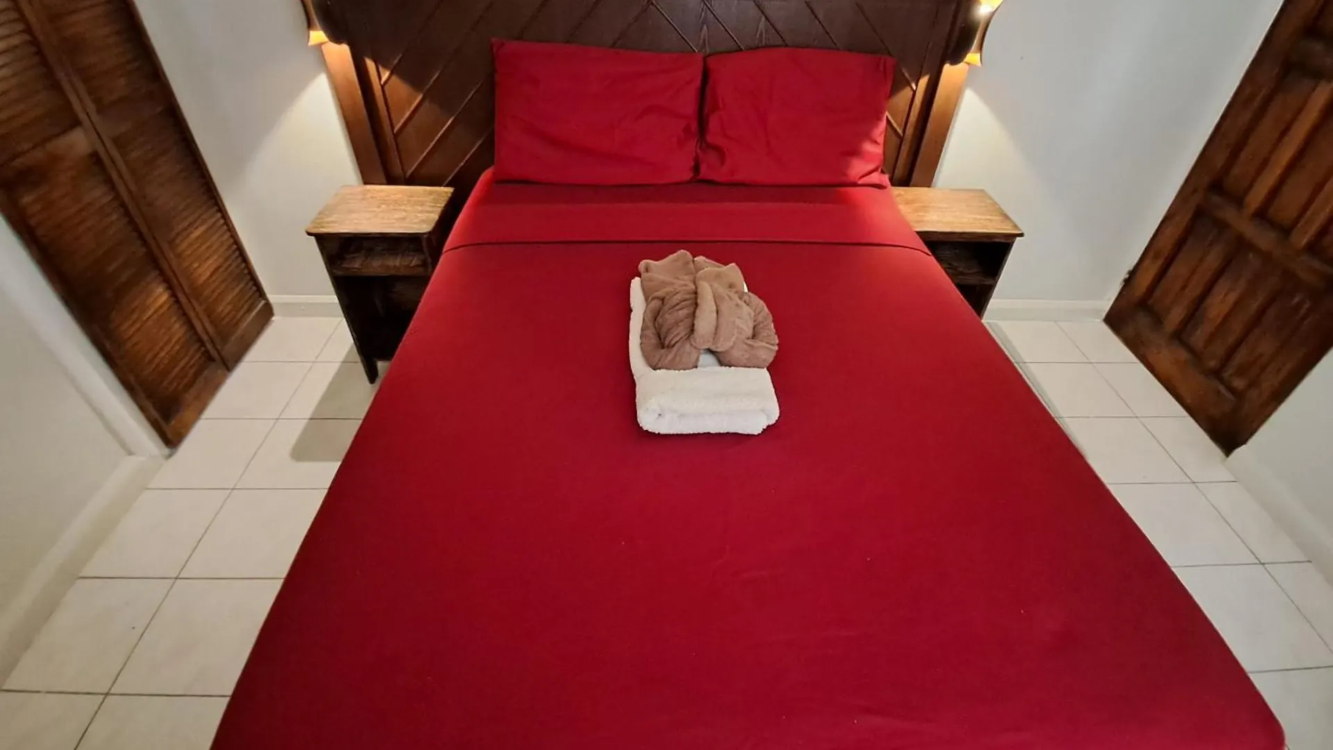 Mom'S Place Negril