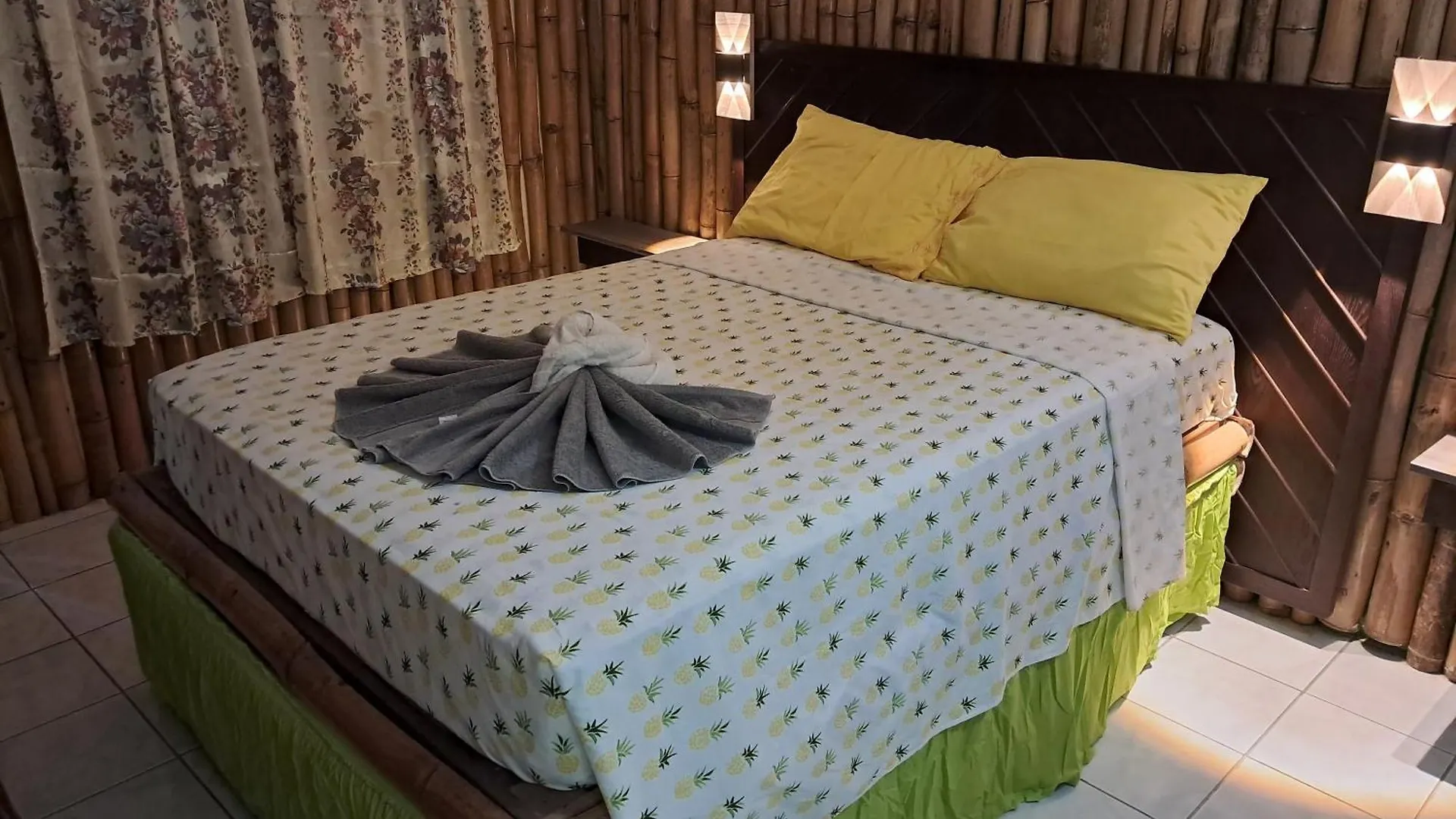 Mom'S Place Negril Jamaica