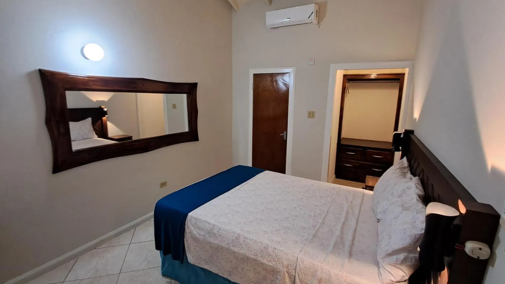 Hotel Mom'S Place Negril
